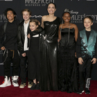 Angelina Jolie insieme ai suoi figli per la premiere di Maleficent: Mistress of Evi