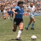 Maradona, all'asta la maglia della «Mano di Dio»: base d'asta da oltre 5 milioni di euro