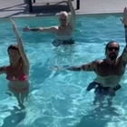 Sophie Codegoni e Alessandro Basciano, sorpresa in piscina: «Nazionale di nuoto sincronizzato scusateci»