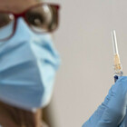 Vaccino anti Covid, le reazioni avverse: il report Aifa. Quali e quante sono in Italia
