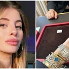 Chiara Nasti e la foto con l'orologio da 150 mila euro, hater scatenati: «Belli i soldi di Zaccagni»