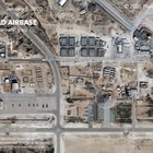 Iran, i danni alla base Usa di Al-Asad fotografati dai satelliti: 5 aree ridotte in macerie