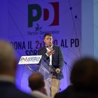 Renzi all'assemblea Pd: «A forza di fare la guerra al Matteo sbagliato, arriva il governo Salvini»