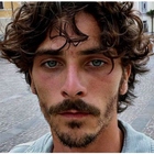 Alessandro De Santis (Santi Francesi): «Ho cancellato Instagram perché ero stanco di sentirmi dire che sono bello»