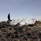 Etiopia, il recupero dei resti dell'aereo precipitato