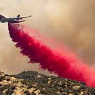 Incendio «fuori controllo» a Los Angeles, 7.800 cittadini evacuati