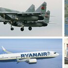 Volo Ryanair dirottato in Bielorussia: «C'è una bomba sull'aereo». Così Minsk ingannò i piloti