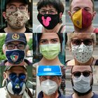 Doppia mascherina, tra moda e consigli degli esperti: ma protegge di più contro il virus?