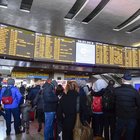 Caos treni a Termini e Tiburtina: cancellati gli Intercity e il 70% dei Regionali