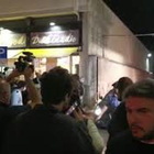 Lecce, il killer arrestato: insulti dalla folla mentre viene portato via