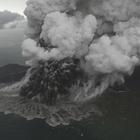 Il Krakatoa fa ancora paura: si teme nuovo Tsunami