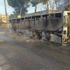 Autobus a fuoco in via Tuscolana