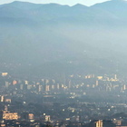 «Casi più gravi dove c'è smog». Scienziato italiano di Cambridge mappa le aree che sono a rischio