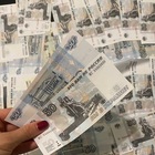 Ucraina, nelle terre occupate spuntano i rubli contraffatti: la resistenza di un gruppo di donne