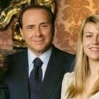 Berlusconi e i figli positivi, il blitz di Barbara dalla Sardegna a Capri. Ma dall'isola negano: «Non l'hanno preso qui»