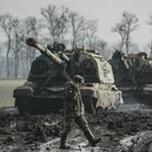 Ucraina e Russia, dai lanciarazzi ai carri armati fino ai caccia: ecco tutte le forze in campo