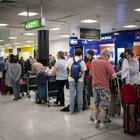 Aeroporti inglesi nel caos per il ritiro bagagli