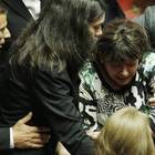 • La senatrice Ncd Bianconi ferita a una spalla -Guarda