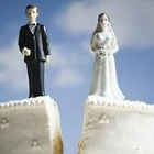 Matrimonio senza sesso, ma l'ex marito deve pagare gli alimenti: «Lei sta con un altro, ma non convive»
