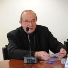 Coronavirus, l'arcivescovo Petrocchi: «Chiese aperte ma niente messe»