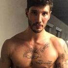 • Stefano De Martino, profilo Instagram hackerato