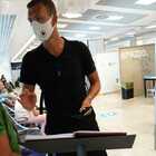 Coronavirus, test per Edin Dzeko in aeroporto a Fiumicino. E lui ringrazia gli operatori