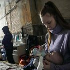 Ucraina, l'orrore a Mariupol: «In corso un genocidio, oltre mille morti». Bombe sull'ospedale pediatrico