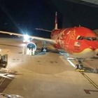 Australia, panico sul volo AirAsia: il motore si incendia dopo il decollo