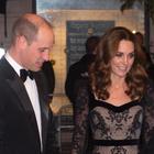 Kate Middleton ruba la scena a Meghan Markle: al galà glamour con l'abito trasparente