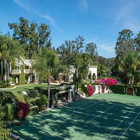 Beverly Hills, 85 milioni di dollari per comprare la mega villa appartenuta a Cher e a Eddie Murphy