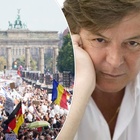 Manifestazioni anti norme-Covid a Berlino, Adriano Panatta: «Ce ne sono di cogl... in giro»
