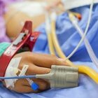 Epatite bambini, l'allarme si allarga anche agli Stati Uniti: 109 casi registrati e 5 morti