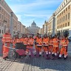 Le strade di Roma più pulite durante i weekend: ecco i nuovi 83 netturbini in servizio dal sabato al martedì