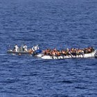 Undici cadaveri in un gommone soccorso davanti alla Libia. In salvo 260