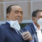 Silvio Berlusconi di nuovo ricoverato al San Raffaele di Milano. «Accertamenti post Covid»