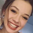 Studentessa di 21 anni in Erasmus morta pugnalata alle spalle dal coinquilino mentre studiava