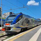 Problemi elettrici sui treni tra Milano e la Liguria, ritardi di oltre tre ore: sabato da incubo per i passeggeri