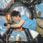 Samantha Cristoforetti torna nello spazio nel 2022 a bordo della CrewDragon di SpaceX di Elon Musk