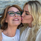 Ilary Blasi, vacanza in Brasile con dolce dedica alla mamma: «Ti voglio tanto bene»