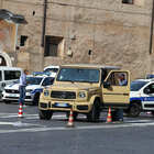 Incidente stradale in via del Teatro di Marcello a Roma: morta una turista milanese di 58 anni