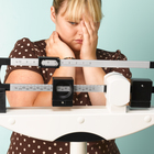 Ansia e stress, aghi della bilancia: così si eliminano i chili di troppo