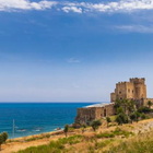Calabria, il castello sul mare che non tutti conoscono