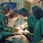 Il Covid fa raddoppiare la mortalità post-operatoria, ricerca Usa su oltre 5mila pazienti