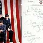 Beatles, all'asta il foglio autografato da tutti i membri della band: il prezzo è da capogiro