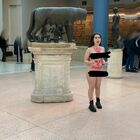 Maria Sofia Federico, l'attivista (ex Collegio) nuda ai Musei Capitolini in favore degli animali: «Se continuiamo così non avremo più un futuro»
