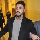 Fabrizio Corona, il pg: «Violazioni e risse in tv, deve tornare in carcere»