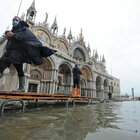 Venezia, il Mose non si alza. Il procuratore di San Marco: «Situazione drammatica»