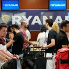 Voli cancellati, nuovo stop di Ryanair: il 17 luglio sciopero di 24 ore di piloti, hostess e steward