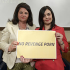 Revenge porn, sì all'emendamento alla Camera: codice rosso, carcere e multa