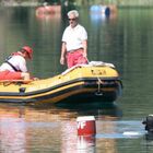 Si tuffa nel lago di Endine e annega: morto un ragazzo di 21 anni. Tragedia nel bergamasco